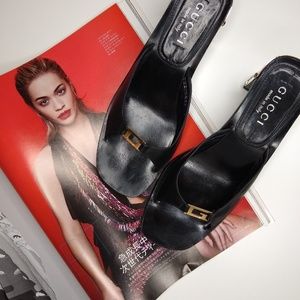 Gucci Square Heel Leather Pumps